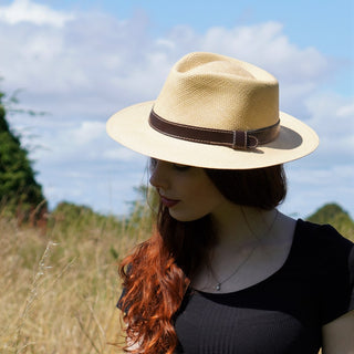 The Savanna - Chapeau Panama pour femme garni de cuir